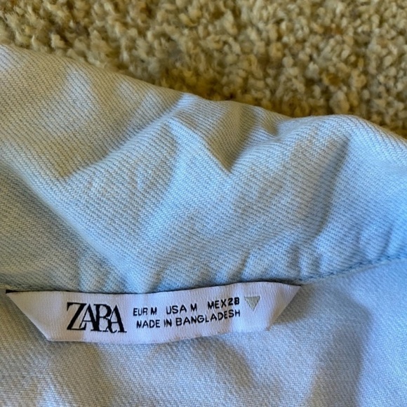 Zara Women’s Denim Jumpsuit Romper Light Denim Size Medium Button Down - Picture 4 of 10